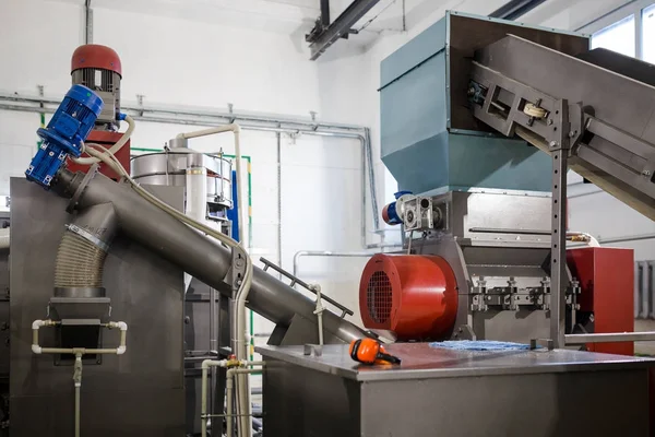 Bitki pla işlenmesi için atölyesinde yerleşimini