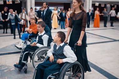 Minsk, Beyaz Rusya - 1 Mayıs 2017: Down sendromu dans çocuklarla 