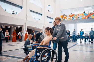 Minsk, Beyaz Rusya - 1 Mayıs 2017: Down sendromu dans çocuklarla 