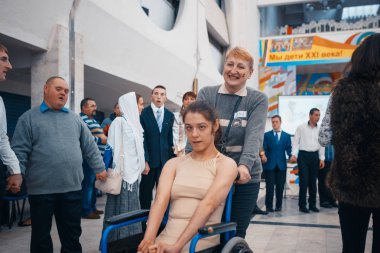 Minsk, Beyaz Rusya - 1 Mayıs 2017: Down sendromu dans çocuklarla 