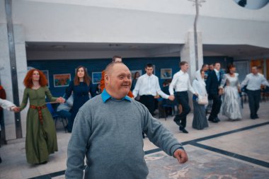 Minsk, Beyaz Rusya - 1 Mayıs 2017: Down sendromu dans çocuklarla 