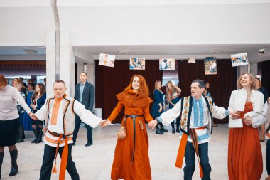 Minsk, Beyaz Rusya - 1 Mayıs 2017: Down sendromu dans çocuklarla 