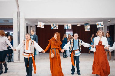 Minsk, Beyaz Rusya - 1 Mayıs 2017: Down sendromu dans çocuklarla 