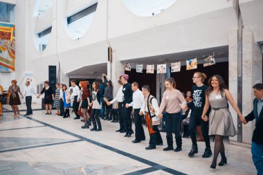 Minsk, Beyaz Rusya - 1 Mayıs 2017: Down sendromu dans çocuklarla 