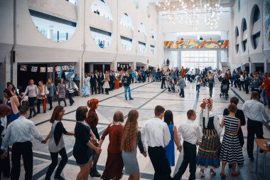 Minsk, Beyaz Rusya - 1 Mayıs 2017: Down sendromu dans çocuklarla 