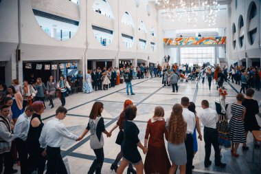 Minsk, Beyaz Rusya - 1 Mayıs 2017: Down sendromu dans çocuklarla 