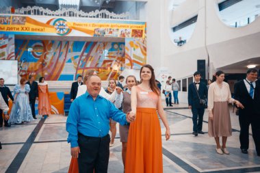 Minsk, Beyaz Rusya - 1 Mayıs 2017: Down sendromu dans çocuklarla 