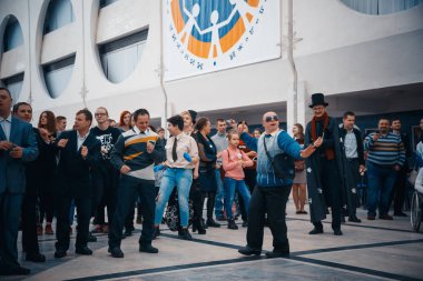 Minsk, Beyaz Rusya - 1 Mayıs 2017: Down sendromu dans çocuklarla 