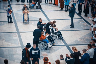 Minsk, Beyaz Rusya - 1 Mayıs 2017: Down sendromu dans çocuklarla 