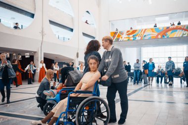 Minsk, Beyaz Rusya - 1 Mayıs 2017: Down sendromu dans çocuklarla 