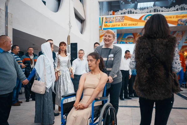 Minsk, Beyaz Rusya - 1 Mayıs 2017: Down sendromu dans çocuklarla 