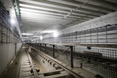 Tüneller ve metro istasyonları yapım aşamasında