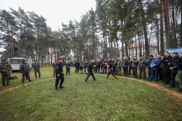 MINSK, BELARUS - 1 DE OKTOBER, 2019: forças especiais que lutam — Fotografia de Stock