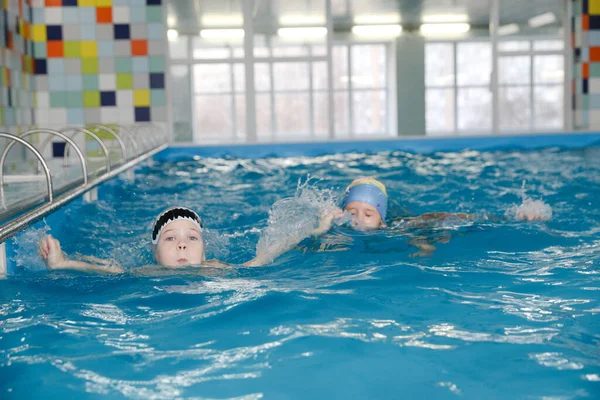 Minsk Belarus Febrero 2020 Los Niños Aprenden Nadar Piscina —  Fotos de Stock