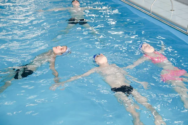 Minsk Belarus Febrero 2020 Los Niños Aprenden Nadar Piscina —  Fotos de Stock