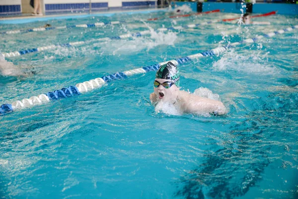 Minsk Belarus Febrero 2020 Los Niños Aprenden Nadar Piscina —  Fotos de Stock