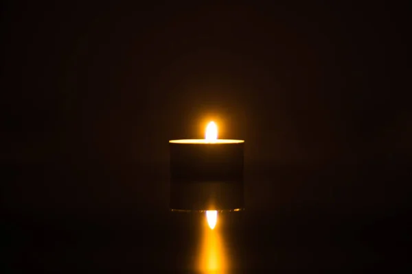 Свічка Полум Світиться Темряві — стокове фото