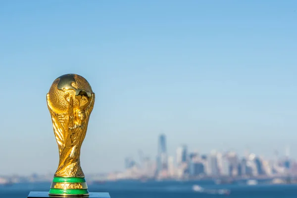 2019年10月 纽约州乌萨 背景为纽约市的世界杯国际足联 — 图库照片