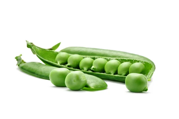 Guisantes verdes maduros sobre un fondo blanco. Un objeto aislado . —  Fotos de Stock