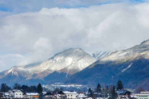 Lindas montanhas alpinas. Paisagem inverno . — Fotografia de Stock