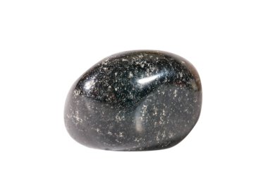 Makro doğal gemstone çekim. Ham maden akik, Hindistan. Yalıtılmış nesne üzerinde beyaz bir arka plan.