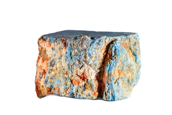 Makró felvétel a természetes kő. Nyers ásványi dumortierite. Madagaszkár. Elkülönített objektum, egy fehér háttér. — Stock Fotó