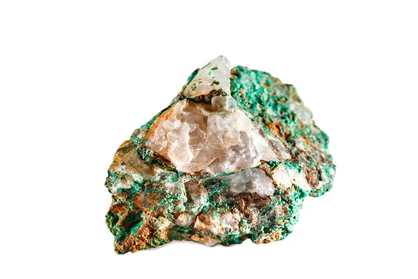 Makroaufnahmen von natürlichen Edelsteinen. Rohmineralmalachit. Marokko. isoliertes Objekt auf weißem Hintergrund. — Stockfoto