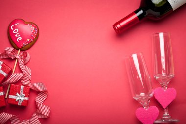 Sevgililer günü kartı. Kopya alanı olan bir arkaplan. Seçici odaklanma. Yatay.