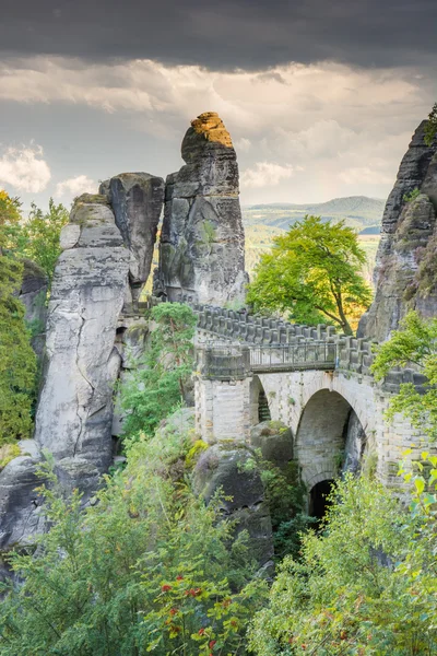 Puente medieval Bastei en Sajonia — Foto de Stock