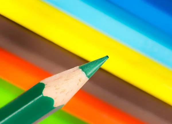 Tip van een groen houten potlood — Stockfoto