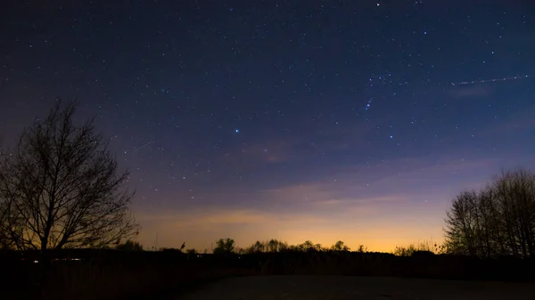 Cielo con estrellas después del atardecer — Foto de Stock