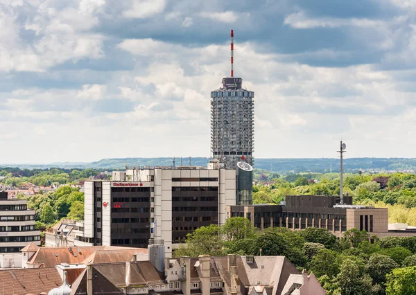 Augsburger Hotelturm in de stad — Stockfoto