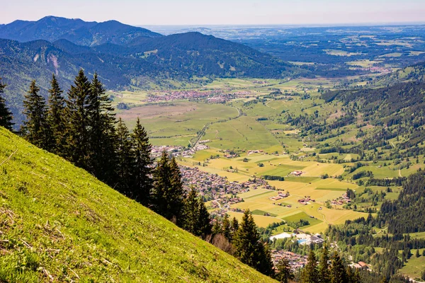 Vista aérea sobre el pueblo de Oberammergau —  Fotos de Stock