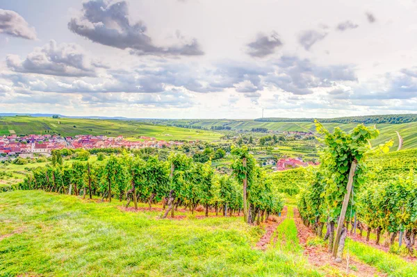 Village de Nordheim dans un quartier viticole en Franconie — Photo