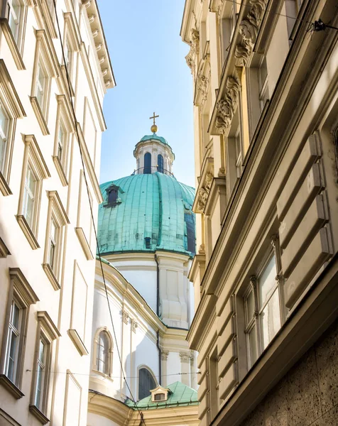 Peterskirche barroco en Viena — Foto de Stock