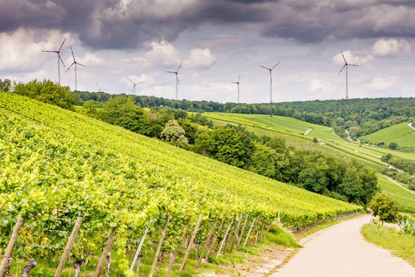 Vin et énergie éolienne en Franconie — Photo