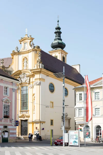 Barokní kostel v Sankt Poelten — Stock fotografie