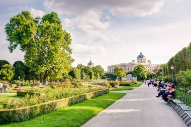 Viyana'da Volksgarten Parkı
