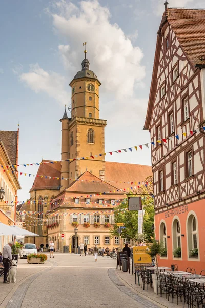 Tourists at the historic village of Volkach — Stock Photo, Image