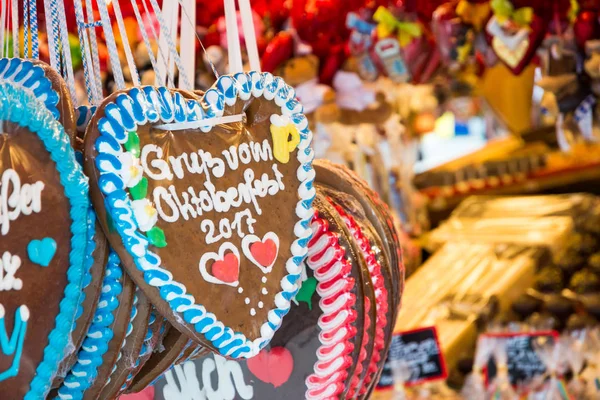 Corações de gengibre vendidos na Oktoberfest — Fotografia de Stock