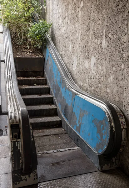 Escadas móveis abandonadas — Fotografia de Stock