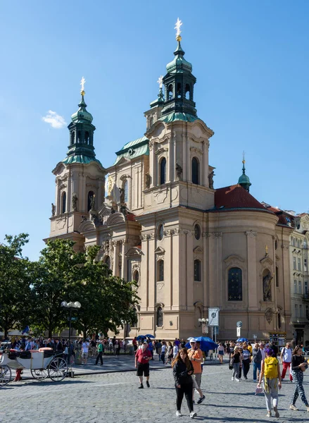 Iglesia de San Nicolás en Praga —  Fotos de Stock