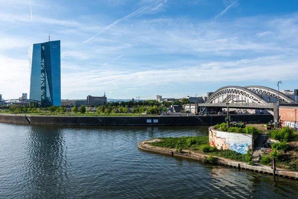 Euroopan keskuspankki Frankfurtissa — kuvapankkivalokuva