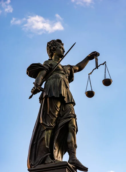 Lady Justice Sculpture — Stock Photo, Image