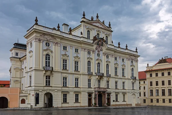 Historic square at the Hradcany in Prague — Stock Photo, Image