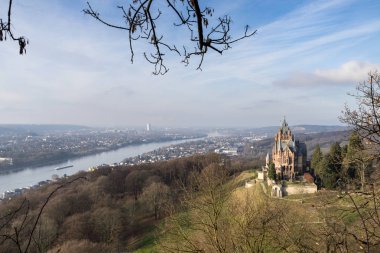 Castle Drachenburg Siebengebirge ve nehir Rhine Bonn Almanya
