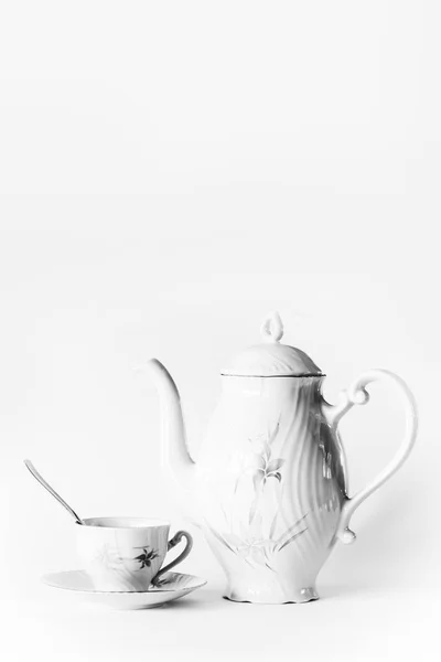 Tetera y taza para una agradable hora del té — Foto de Stock