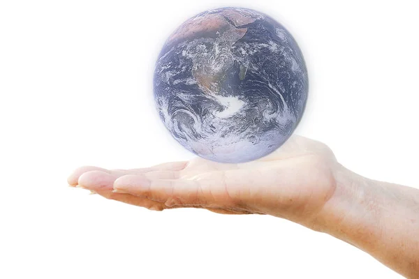 La mano de la mujer sosteniendo el planeta Tierra —  Fotos de Stock