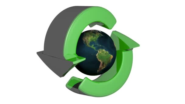 Concepto de reciclaje con dos flechas verdes girando en ciclo siguiendo una a la otra y el planeta Tierra está en su centro de rotación — Vídeo de stock