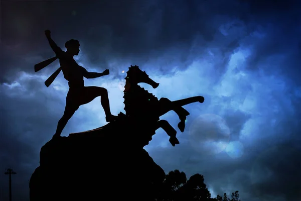 Türkische marinestatue in izmir - guzelyali (truthahn)) — Stockfoto